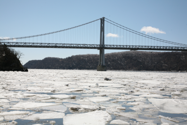 Hudson River from Wayras Park, City of Poughkeepsie, March 7, 2011
